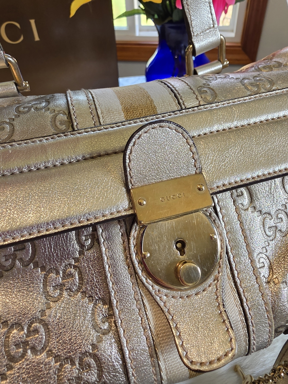 Gucci Treasure Metallic Gold Vintage Jaquard Guccismma Shoulder Bag - Picture 6 of 15